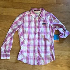 Women’s Columbia fishing shirt